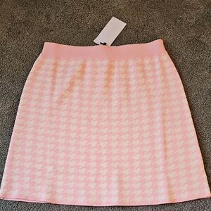 Elegant Pink Houndstooth A-Line Skirt